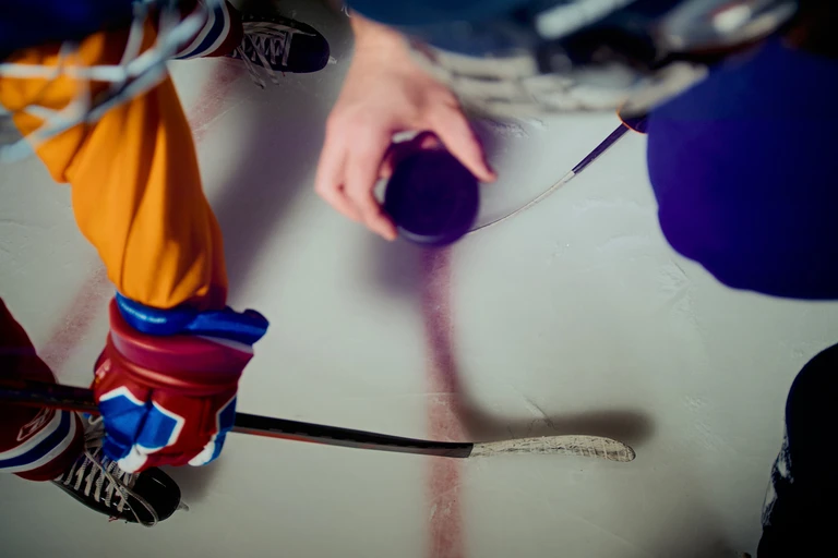 mise au jeu au hockey